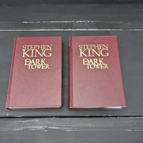Stephen King - MARVEL Dark Tower Omnibus Both Books and Slipcase - Picture 5 of 9